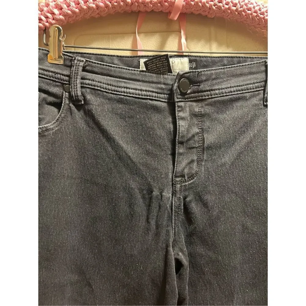 Torrid Black Denim Jeans Woman’s Size 22S Plus Size Jeans